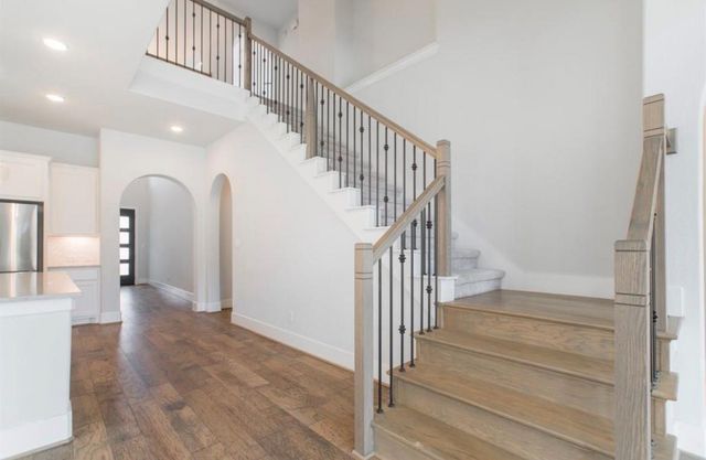 16 Clearview Terrace Place, Tomball, TX 77375