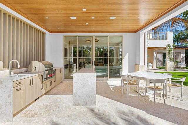 1265 N Lake Way, Palm Beach, FL 33480