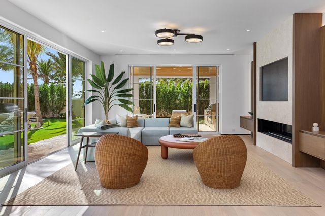 1265 N Lake Way, Palm Beach, FL 33480