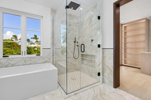 1265 N Lake Way, Palm Beach, FL 33480