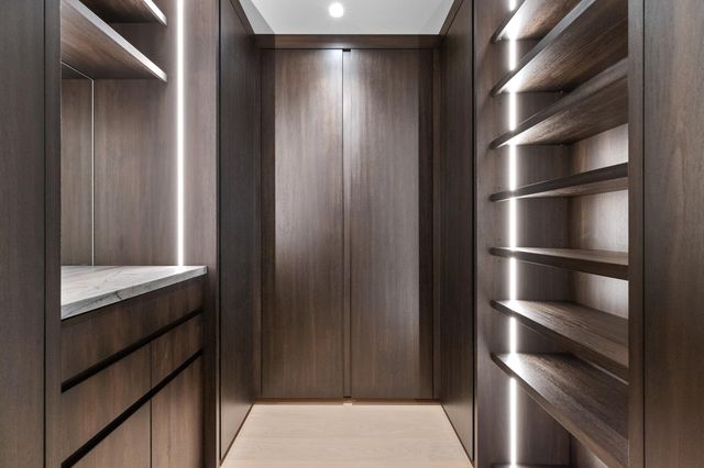 1265 N Lake Way, Palm Beach, FL 33480