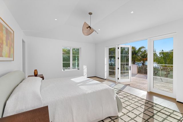 1265 N Lake Way, Palm Beach, FL 33480