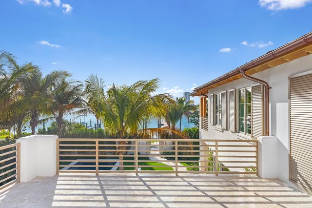 1265 N Lake Way, Palm Beach, FL 33480