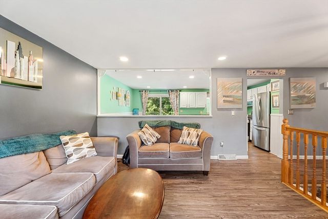 64 Brand Ave, Wilmington, MA 01887