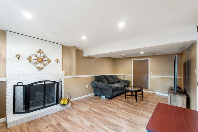 64 Brand Ave, Wilmington, MA 01887