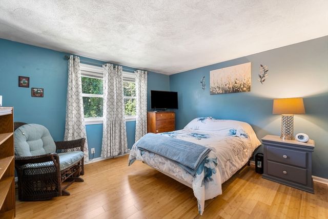 64 Brand Ave, Wilmington, MA 01887