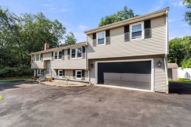64 Brand Ave, Wilmington, MA 01887