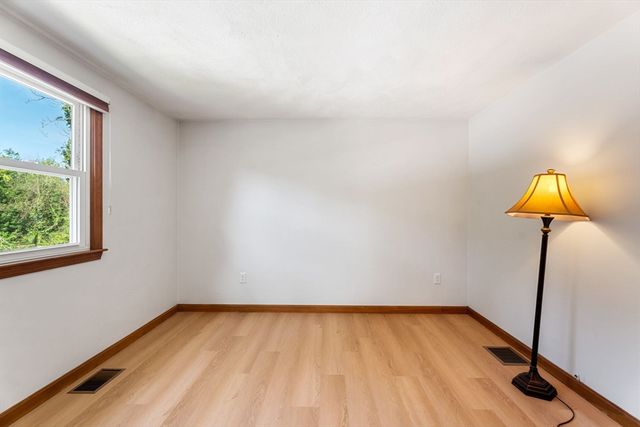 64 Brand Ave, Wilmington, MA 01887