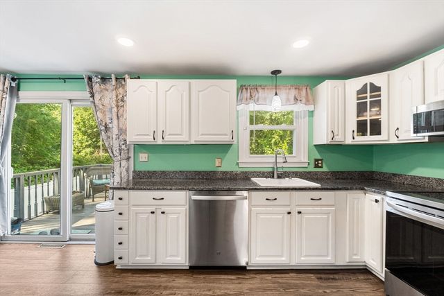 64 Brand Ave, Wilmington, MA 01887