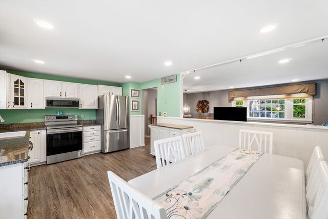 64 Brand Ave, Wilmington, MA 01887