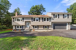 64 Brand Ave, Wilmington, MA 01887
