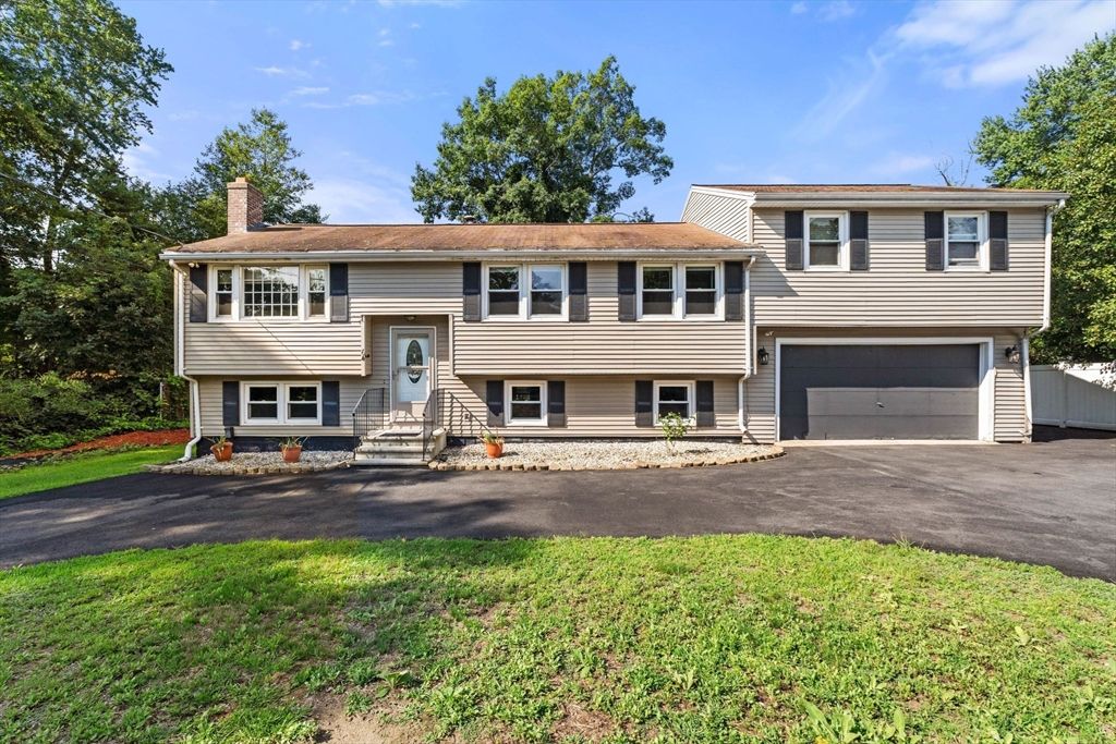 64 Brand Ave, Wilmington, MA 01887