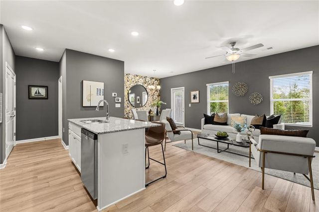 308 Epping Street 28, Stockbridge, GA 30281