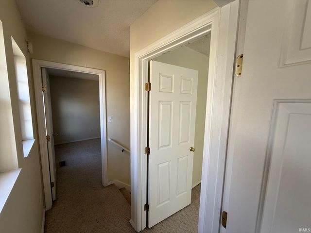 420 E Laurelwood Court, Bloomington, IN 47401