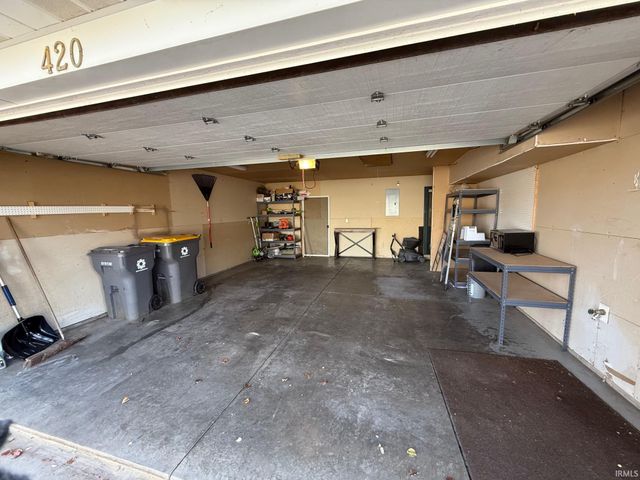 420 E Laurelwood Court, Bloomington, IN 47401