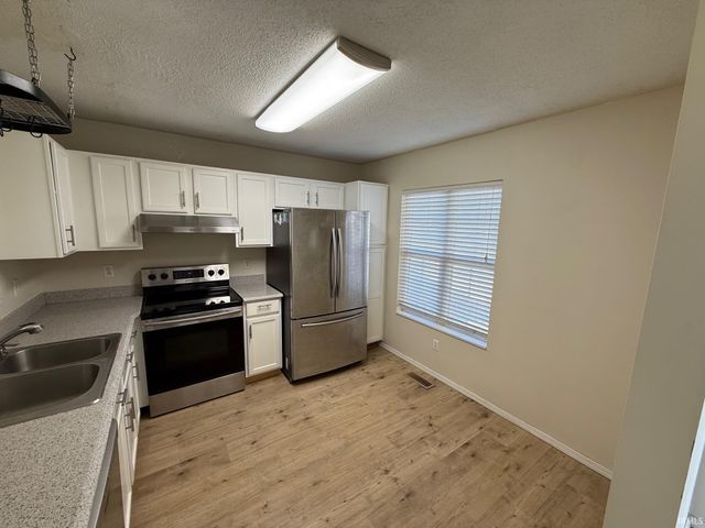 420 E Laurelwood Court, Bloomington, IN 47401