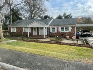 105 Pomona Rd, Oak Ridge, TN 37830