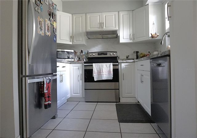 29 E BOB WHITE STREET, Apopka, FL 32712