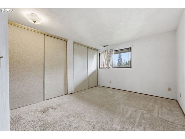 600 CHERRY Dr 3, Eugene, OR 97401