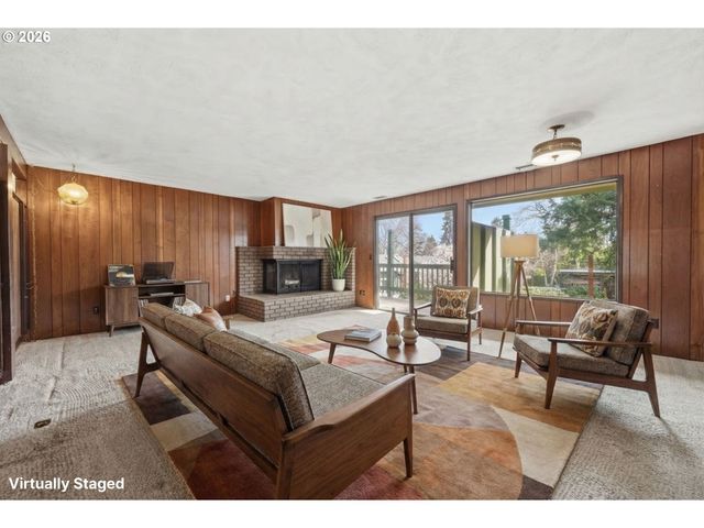 600 CHERRY Dr 3, Eugene, OR 97401