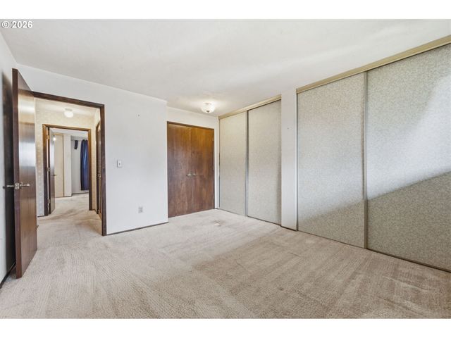 600 CHERRY Dr 3, Eugene, OR 97401