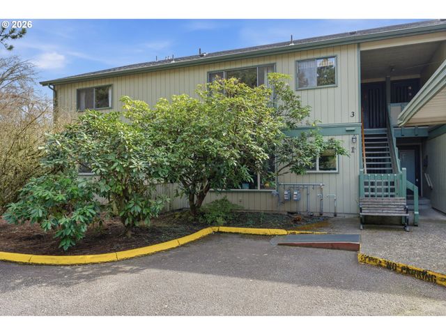 600 CHERRY Dr 3, Eugene, OR 97401