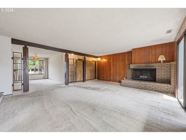 600 CHERRY Dr 3, Eugene, OR 97401