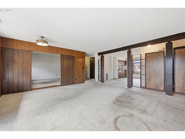 600 CHERRY Dr 3, Eugene, OR 97401