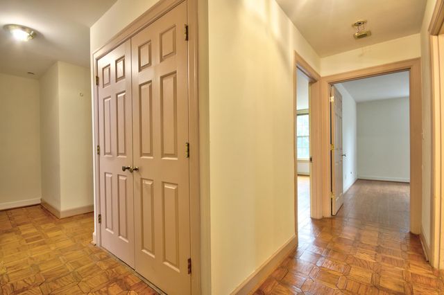 111 Woodland Avenue 211, Lexington, KY 40502