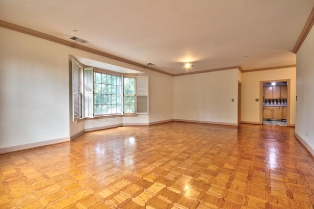 111 Woodland Avenue 211, Lexington, KY 40502