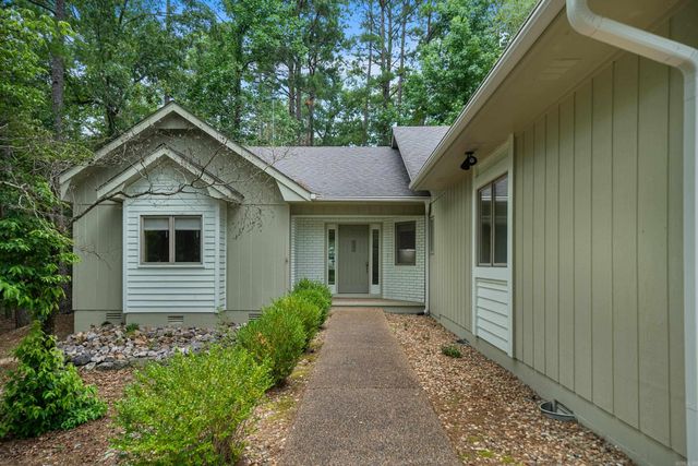 50 San Pablo Way, Hot Springs Village, AR 71909