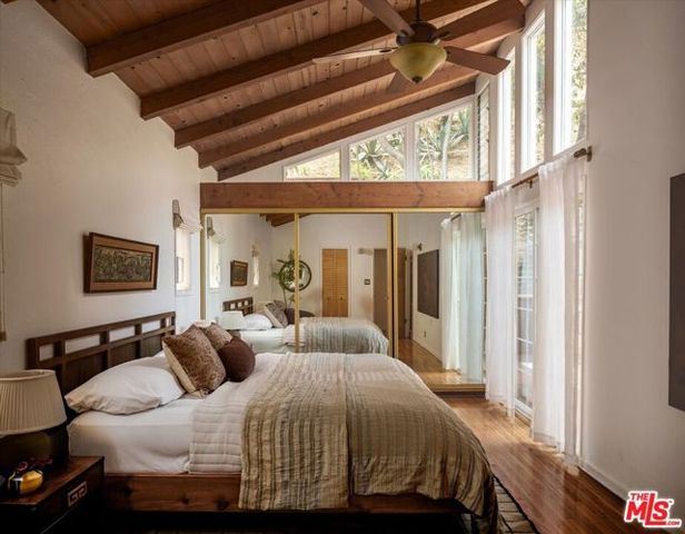 8460 Kirkwood Drive, Los Angeles, CA 90046