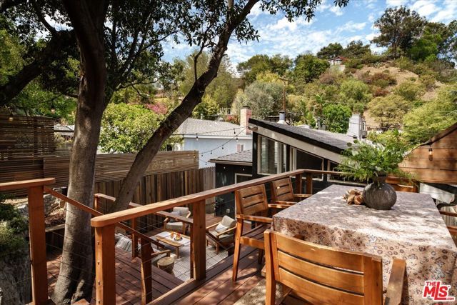 8460 Kirkwood Drive, Los Angeles, CA 90046