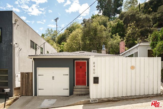 8460 Kirkwood Drive, Los Angeles, CA 90046