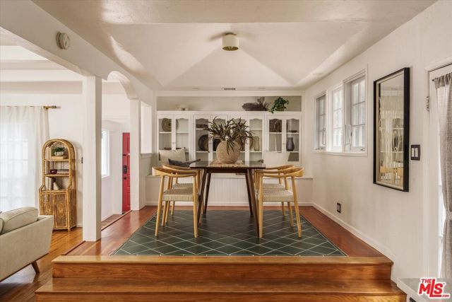 8460 Kirkwood Drive, Los Angeles, CA 90046