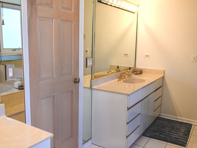 3407 Springdale Avenue, Glenview, IL 60025