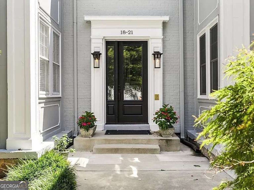 435 10th Street NE 18, Atlanta, GA 30309