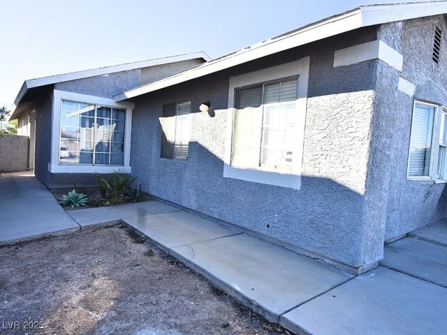 4311 Faberge Avenue, Las Vegas, NV 89115