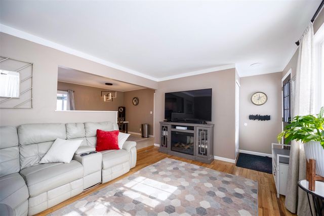 165 Harper Drive, Saline, MI 48176