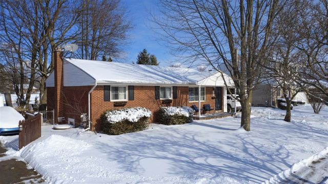 165 Harper Drive, Saline, MI 48176