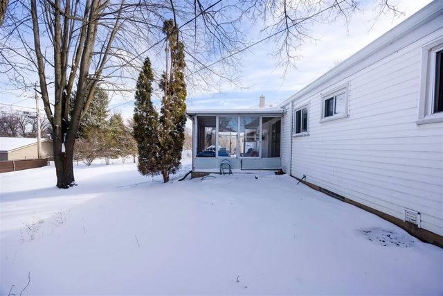 165 Harper Drive, Saline, MI 48176