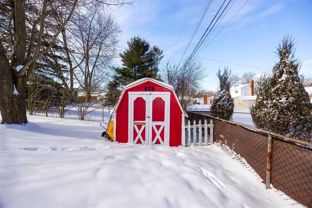 165 Harper Drive, Saline, MI 48176