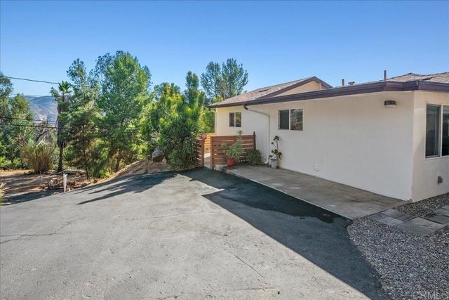 11694 Hi Ridge Road, Lakeside, CA 92040
