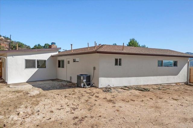 11694 Hi Ridge Road, Lakeside, CA 92040