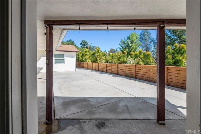 11694 Hi Ridge Road, Lakeside, CA 92040