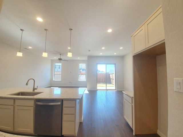 8286 Primrose Way, Dallas, TX 75252