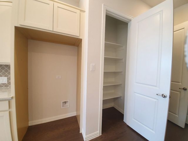 8286 Primrose Way, Dallas, TX 75252