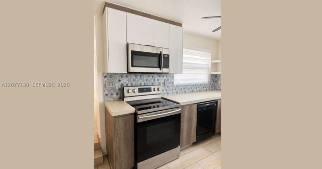 10735 NW 2nd Ct 0, Miami, FL 33168
