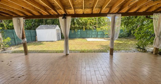 10735 NW 2nd Ct 0, Miami, FL 33168