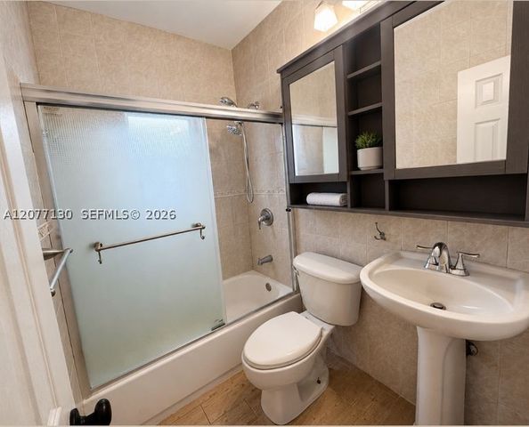 10735 NW 2nd Ct 0, Miami, FL 33168
